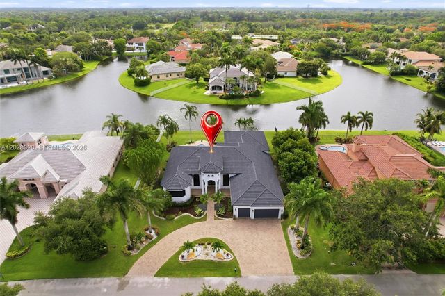 3250 W Stonebrook Circle, Davie, FL 33330