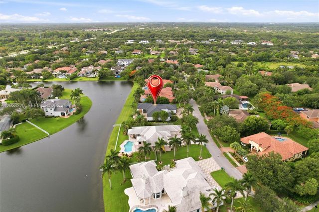 3250 W Stonebrook Circle, Davie, FL 33330