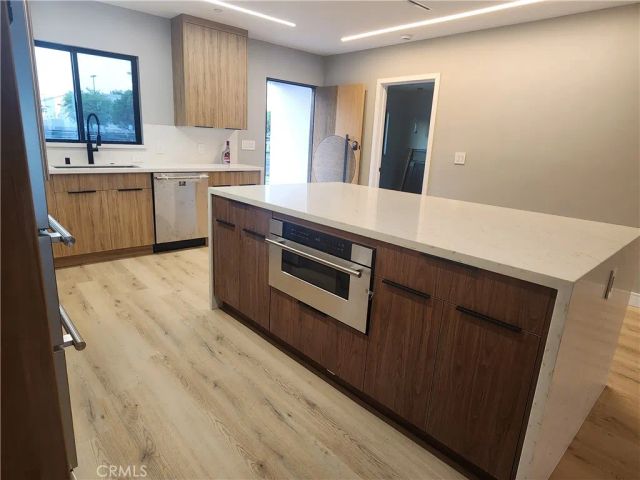 20522 Sherman Way, Winnetka, CA 91306