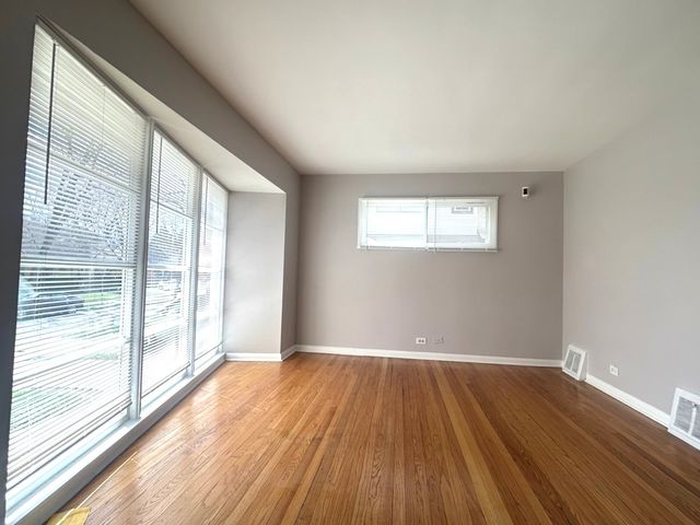 2058 Downey Road, Homewood, IL 60430