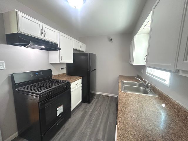 2058 Downey Road, Homewood, IL 60430