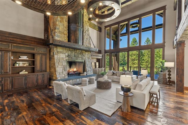 1060 Ruby King Loop, Cle Elum, WA 98922