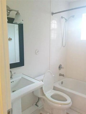 334 SW 86th Avenue 102, Pembroke Pines, FL 33025