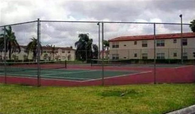 334 SW 86th Avenue 102, Pembroke Pines, FL 33025