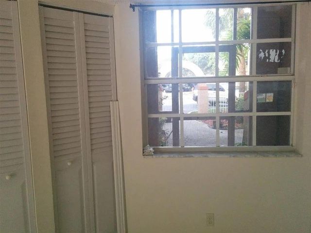 334 SW 86th Avenue 102, Pembroke Pines, FL 33025