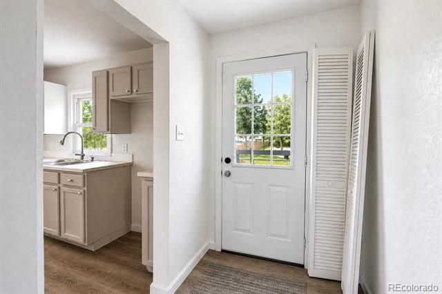 807 S Vrain Street, Denver, CO 80219