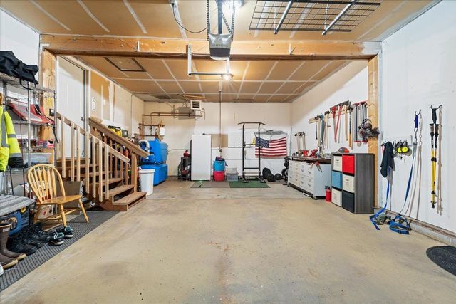 1185 GRENAC ROAD, Fairbanks, AK 99709