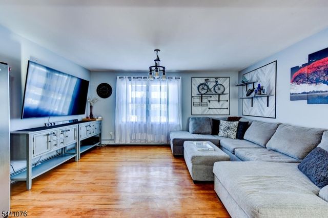 16 White Meadow Rd, Rockaway Twp., NJ 07866