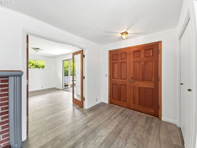 2473 COLUMBIA St, Eugene, OR 97403