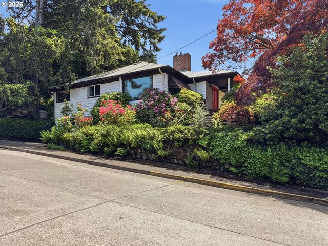 2473 COLUMBIA St, Eugene, OR 97403