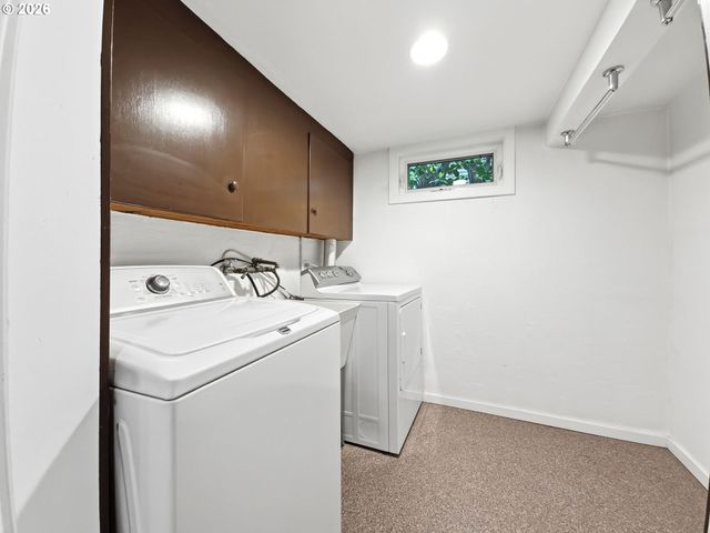 2473 COLUMBIA St, Eugene, OR 97403
