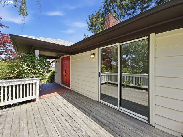 2473 COLUMBIA St, Eugene, OR 97403