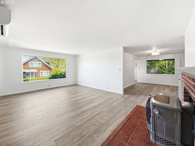2473 COLUMBIA St, Eugene, OR 97403