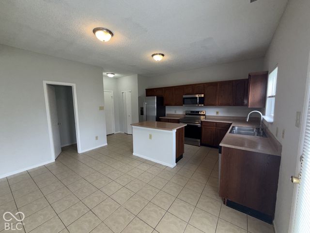 6611 Branches Drive, Brownsburg, IN 46112