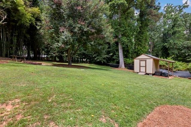 5502 Beaver Drive SW, Mableton, GA 30126