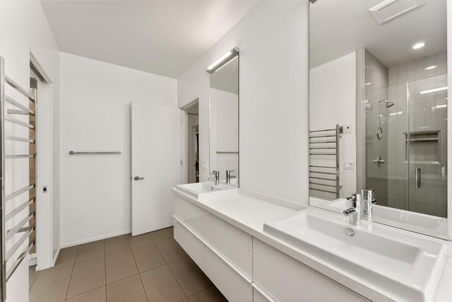 1008 Yale St, Sacramento, CA 95818