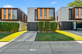 1008 Yale St, Sacramento, CA 95818