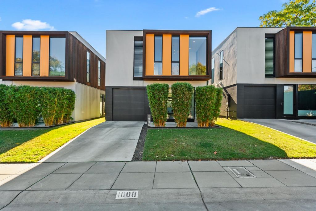 1008 Yale St, Sacramento, CA 95818