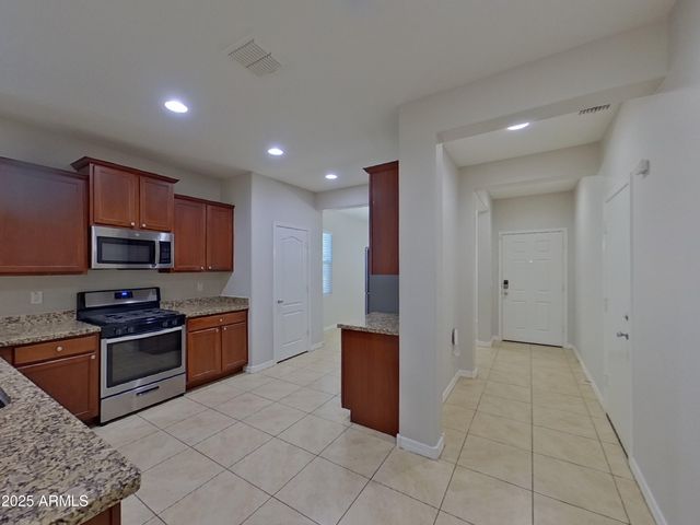 40209 W WALKER Way, Maricopa, AZ 85138