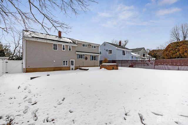 325 Colonia Boulevard, Colonia, NJ 07067