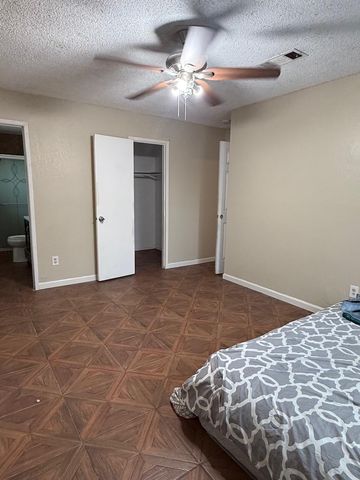 17316 Camden Drive, Madera, CA 93638