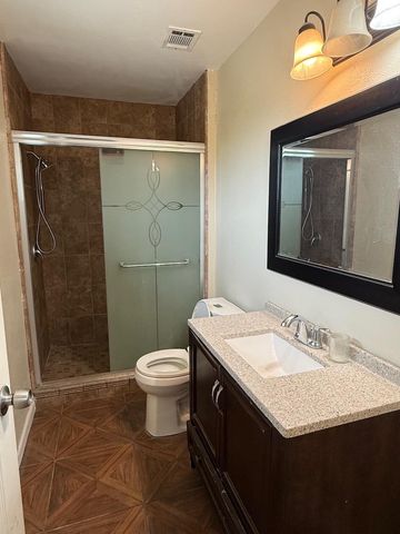 17316 Camden Drive, Madera, CA 93638