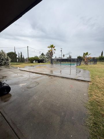 17316 Camden Drive, Madera, CA 93638
