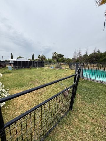 17316 Camden Drive, Madera, CA 93638