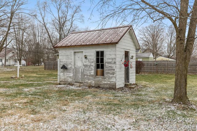 86 S Vosper Street, Saranac, MI 48881