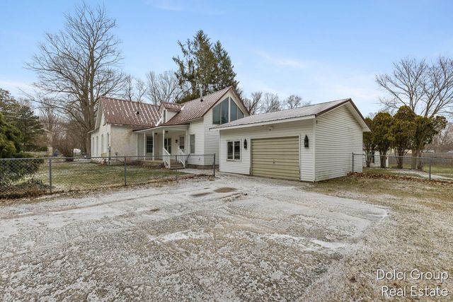 86 S Vosper Street, Saranac, MI 48881