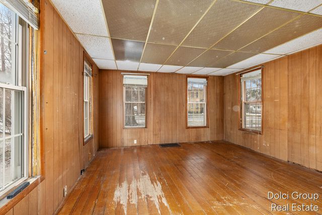 86 S Vosper Street, Saranac, MI 48881