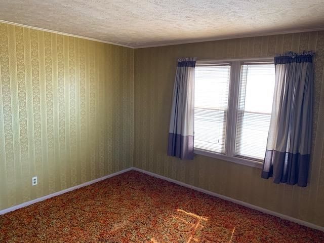 214 S First Avenue, Minneapolis, KS 67467