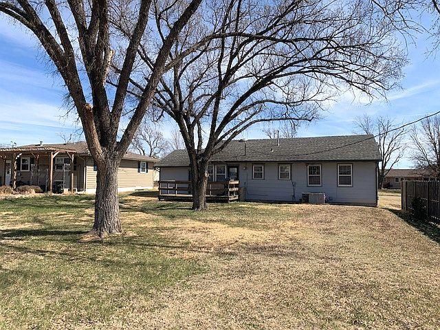 214 S First Avenue, Minneapolis, KS 67467