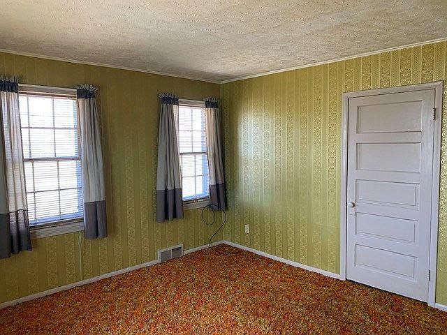 214 S First Avenue, Minneapolis, KS 67467