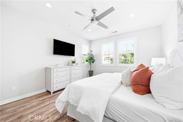 49 Finch, Lake Forest (el Toro), CA 92630