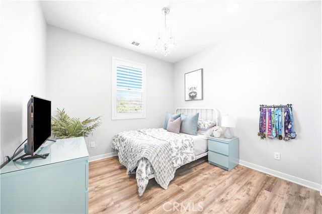 49 Finch, Lake Forest (el Toro), CA 92630