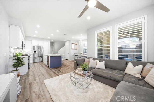 49 Finch, Lake Forest (el Toro), CA 92630