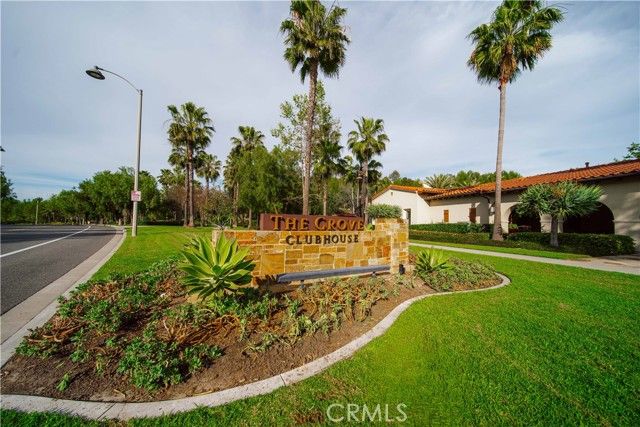 49 Finch, Lake Forest (el Toro), CA 92630