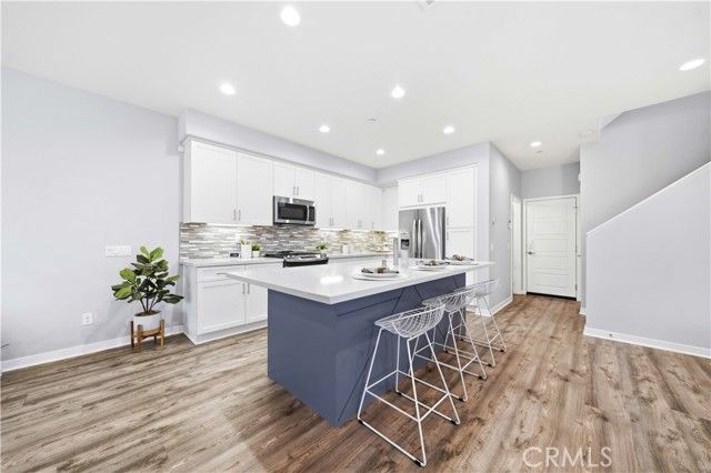 49 Finch, Lake Forest (el Toro), CA 92630