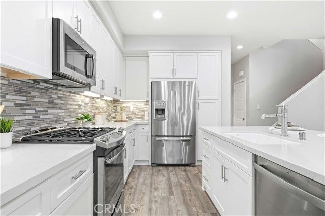 49 Finch, Lake Forest (el Toro), CA 92630