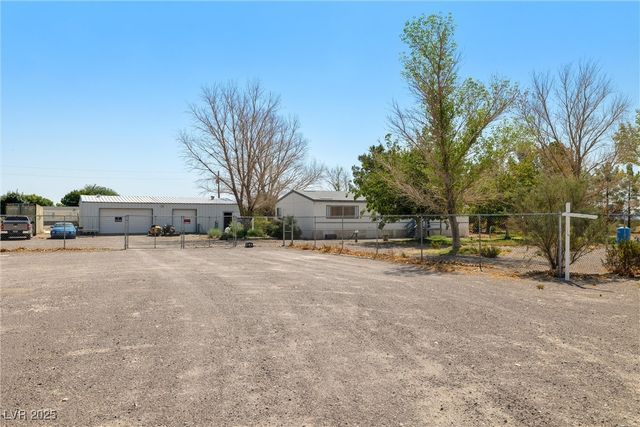 3199 South Records Road, Amargosa Valley, NV 89020