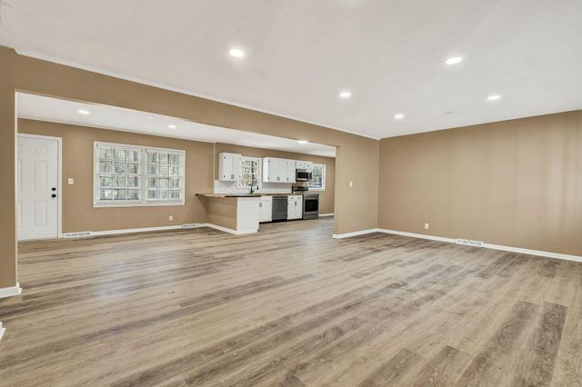 129 Hillwood Drive, Dalton, GA 30721