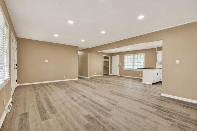 129 Hillwood Drive, Dalton, GA 30721