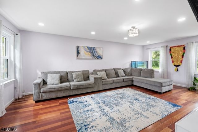 3 Joshua Dr, Hillsborough Twp., NJ 08844