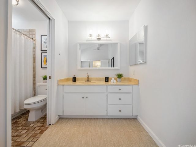 46-054 Puulena Street 926, Kaneohe, HI 96744