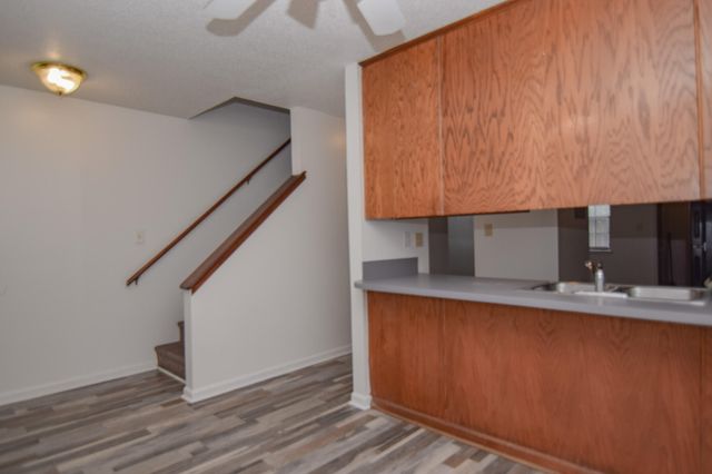 7776 Wayfield Circle Apt A, North Charleston, SC 29418