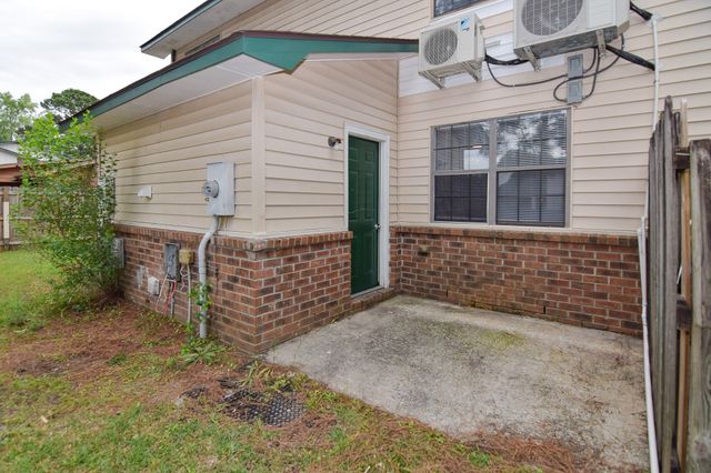7776 Wayfield Circle Apt A, North Charleston, SC 29418