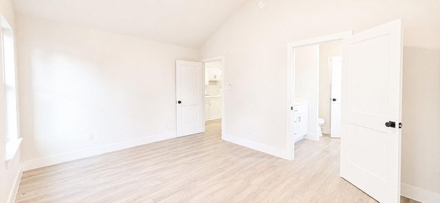 142A College Street, Fresno, TX 77545