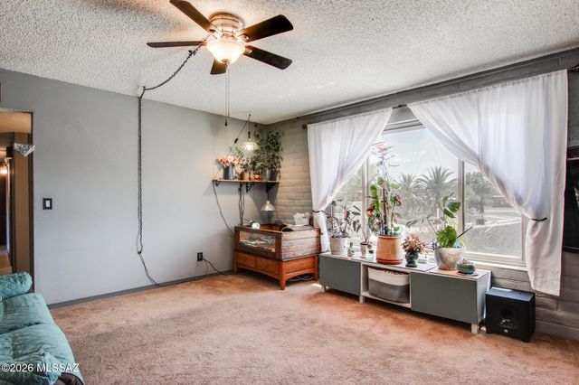 9631 E Myra Drive, Tucson, AZ 85730