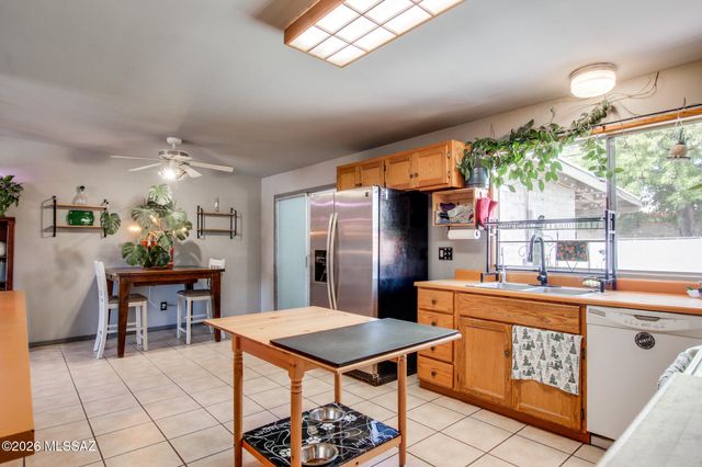 9631 E Myra Drive, Tucson, AZ 85730